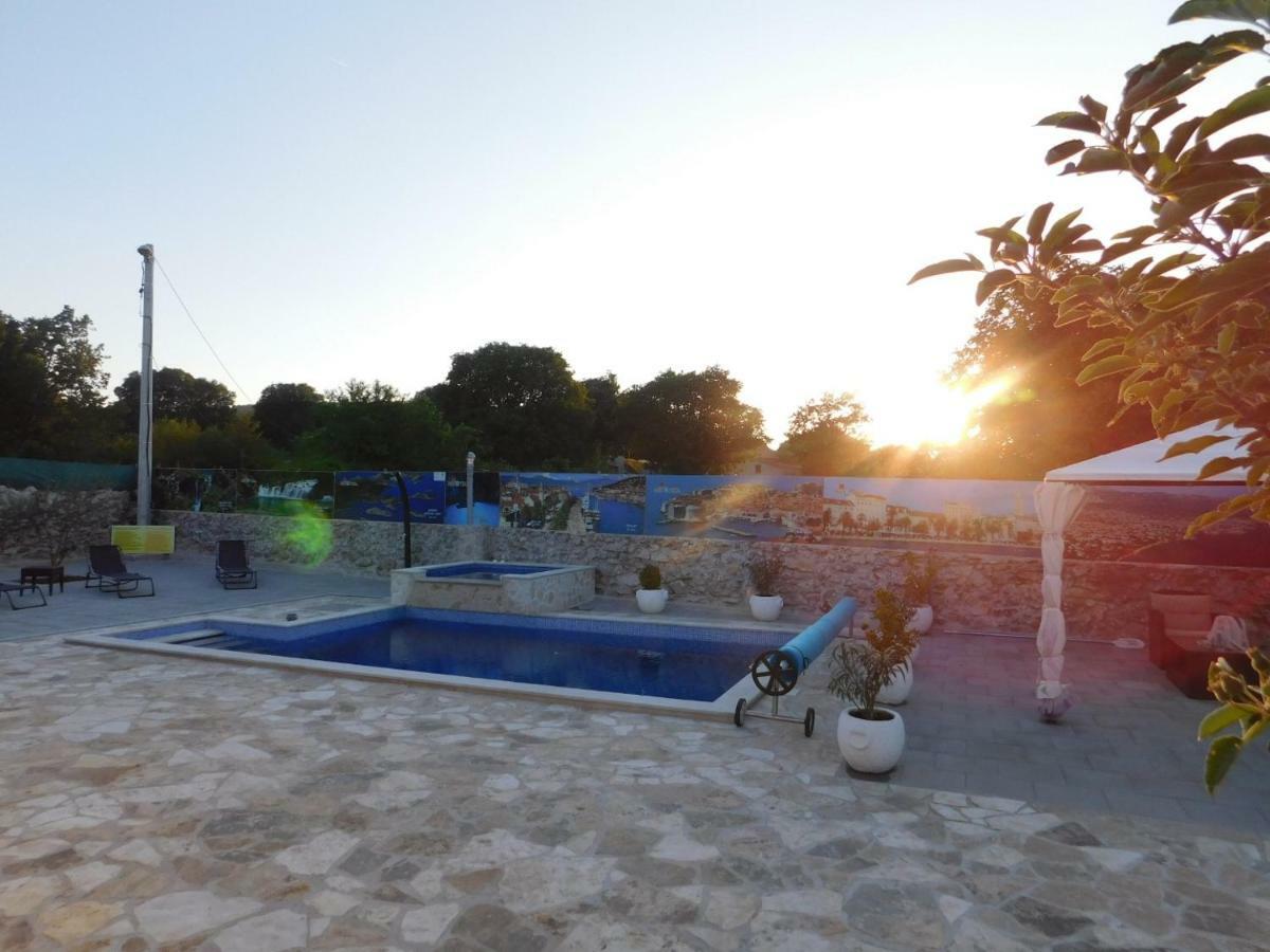 Vacation House Radosic Radosic  المظهر الخارجي الصورة