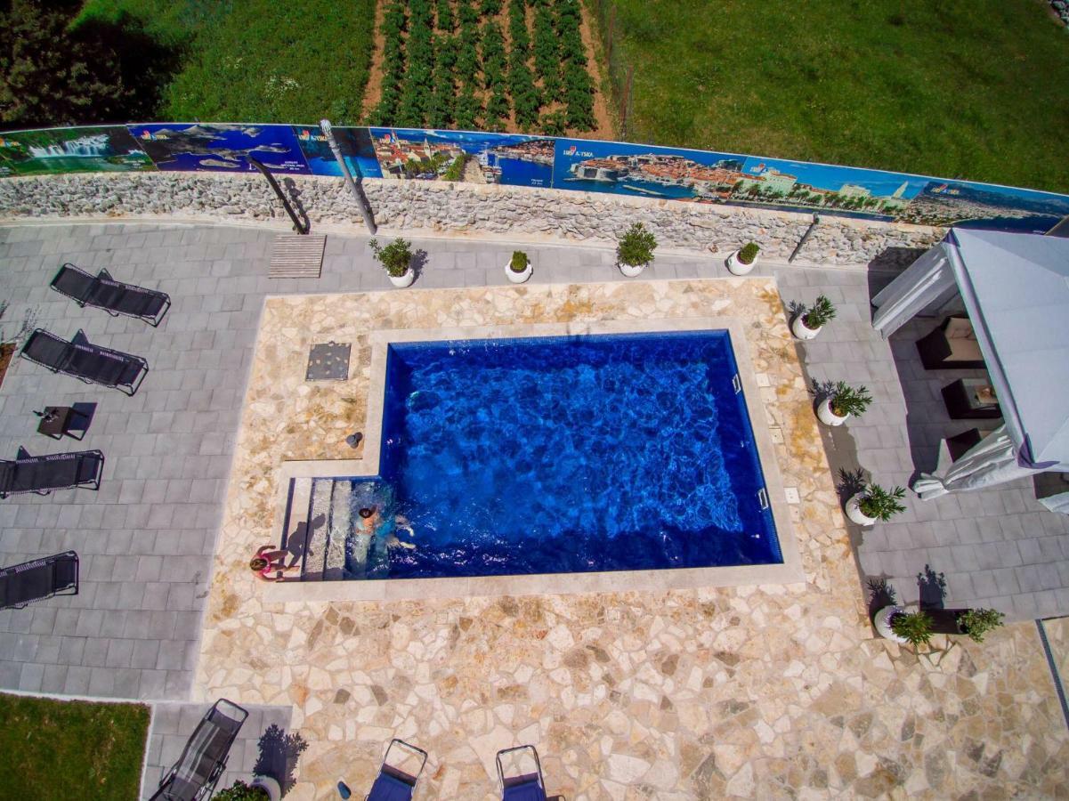 Vacation House Radosic Radosic  المظهر الخارجي الصورة