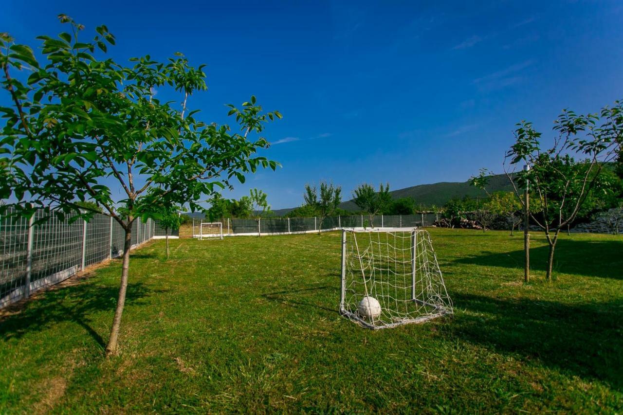 Vacation House Radosic Radosic  المظهر الخارجي الصورة